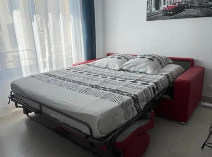 Beautiful Bright At 3 Min Walk From The Daire *